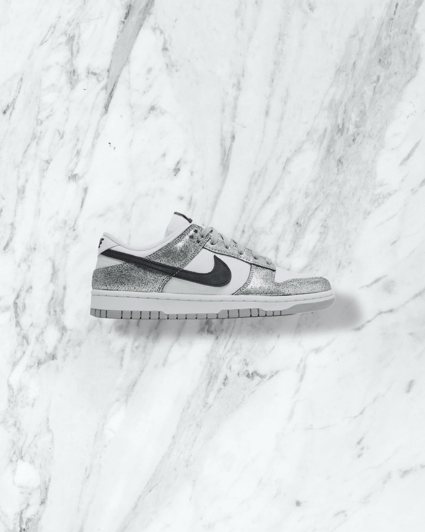 Dunk Low "Goldens Gase" - Argenté